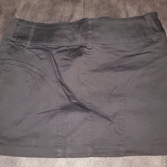 Skirt - Picture 3 of 3